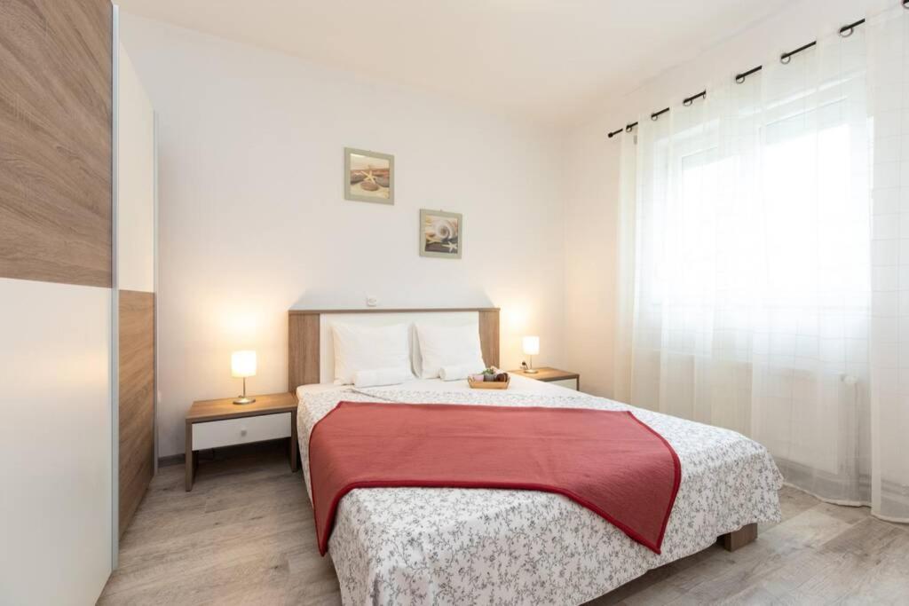 Apartments Doris, Krk Krk Town Exterior foto